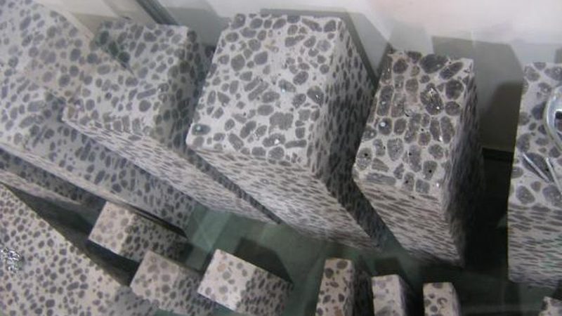小标题：地下室防水的重要性
